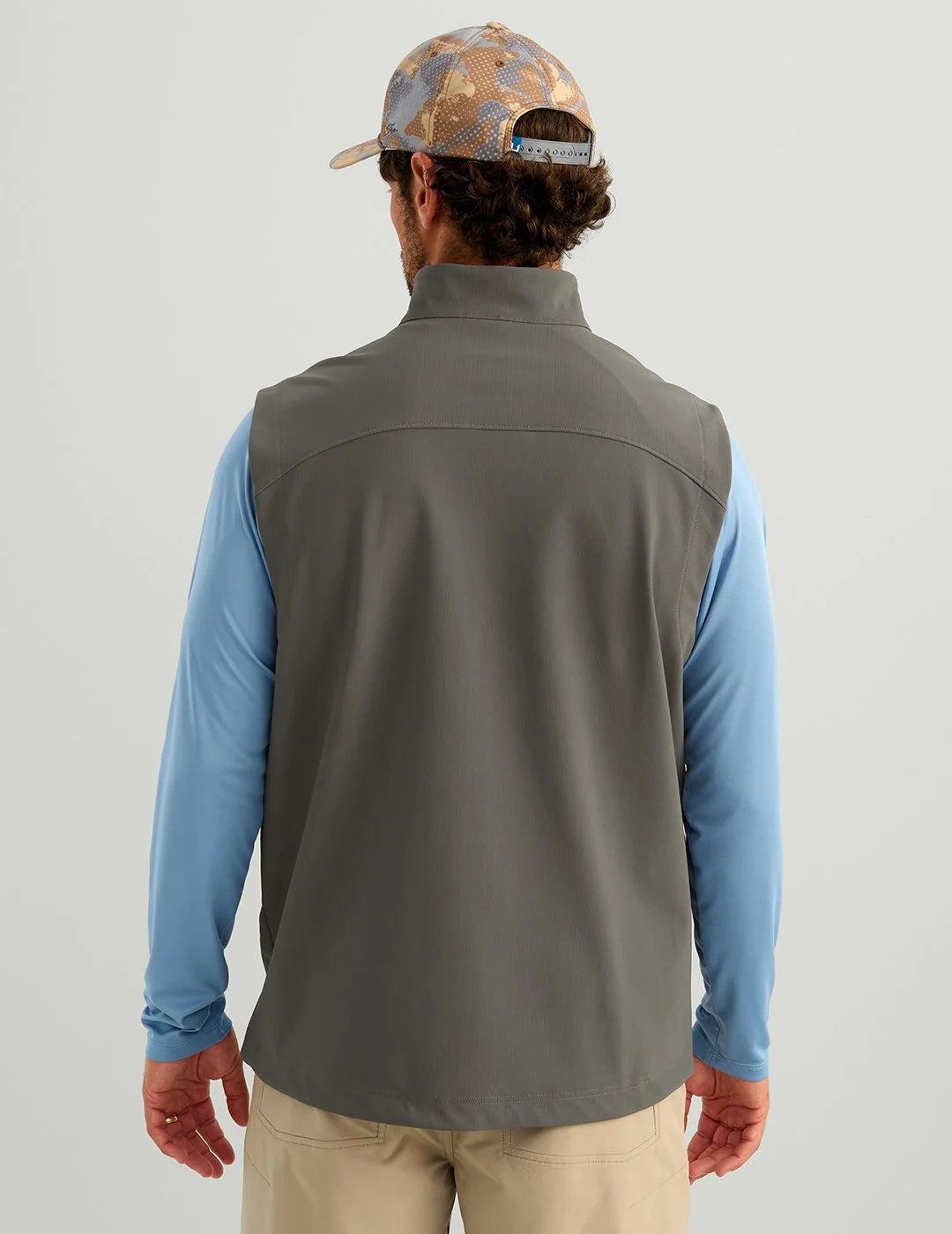 Huk Breaker Vest Dark Shadow etcoutfitters